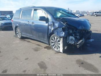  Salvage Toyota Sienna