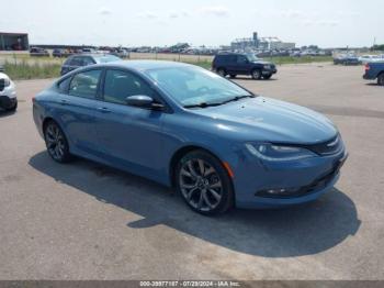  Salvage Chrysler 200