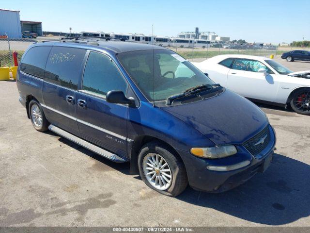  Salvage Chrysler Town & Country