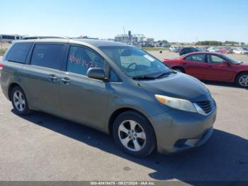  Salvage Toyota Sienna