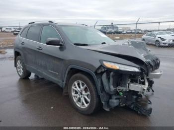  Salvage Jeep Cherokee