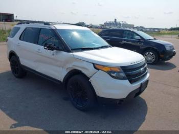  Salvage Ford Explorer