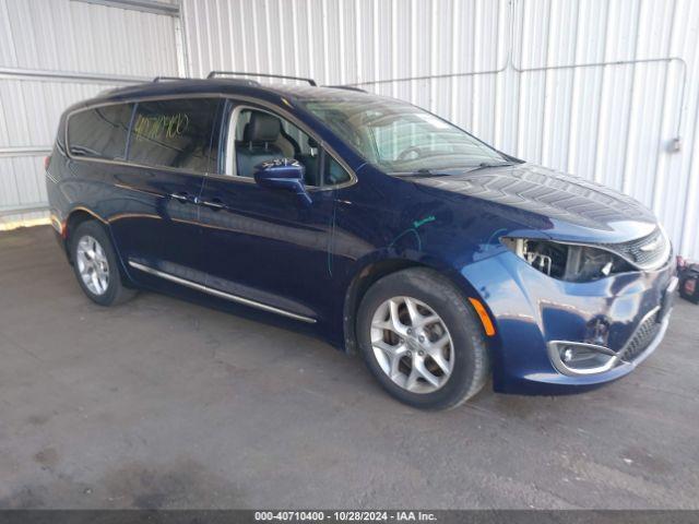  Salvage Chrysler Pacifica