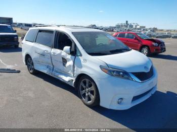  Salvage Toyota Sienna