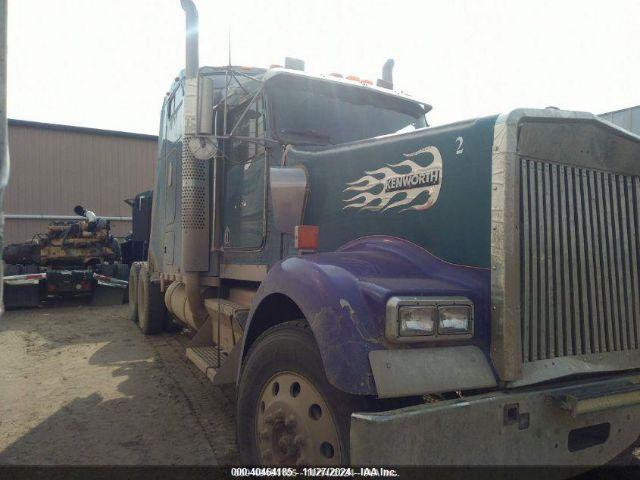  Salvage Kenworth Construction