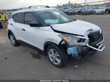  Salvage Nissan Kicks