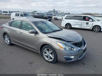  Salvage Nissan Altima