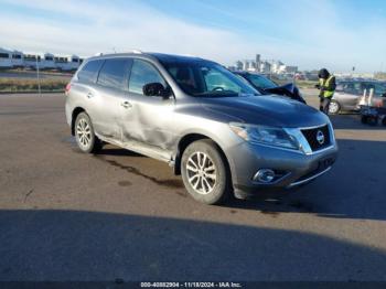  Salvage Nissan Pathfinder