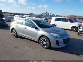  Salvage Mazda Mazda3