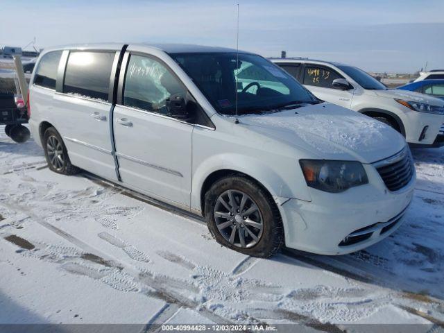  Salvage Chrysler Town & Country