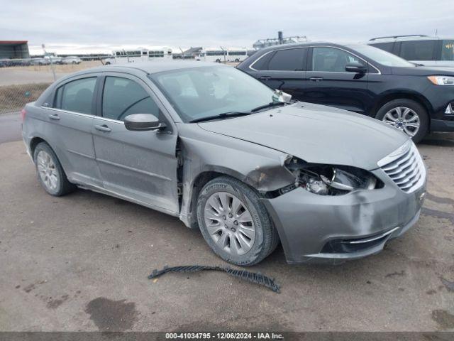  Salvage Chrysler 200