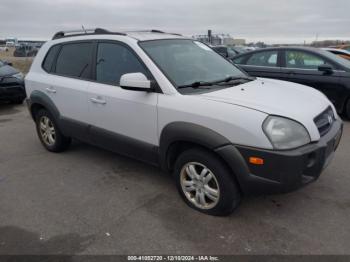  Salvage Hyundai TUCSON