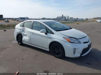  Salvage Toyota Prius