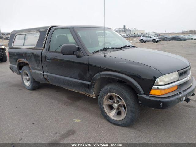  Salvage Chevrolet S-10