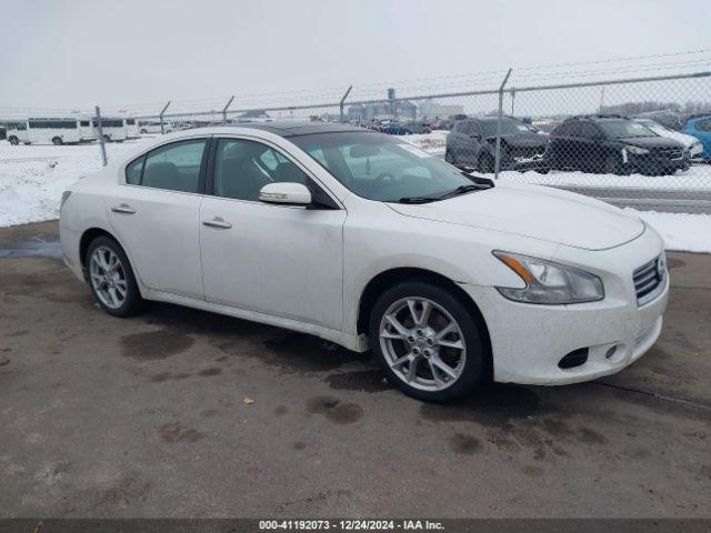  Salvage Nissan Maxima