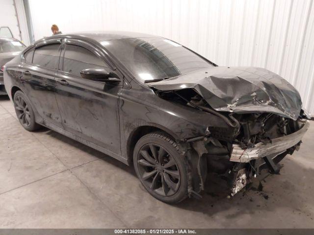  Salvage Chrysler 200