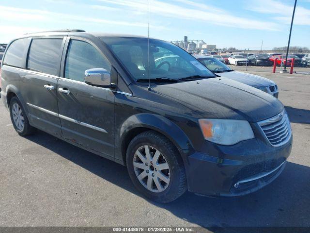  Salvage Chrysler Town & Country