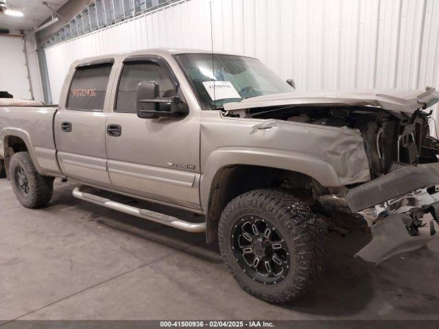  Salvage Chevrolet Silverado 2500