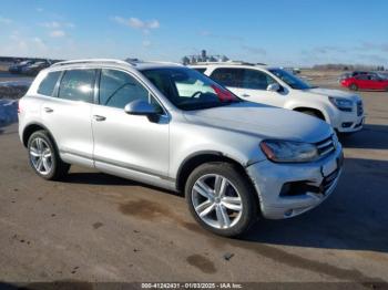  Salvage Volkswagen Touareg