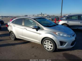  Salvage Ford Fiesta