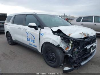  Salvage Kia Carnival