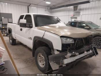  Salvage Chevrolet Silverado 2500