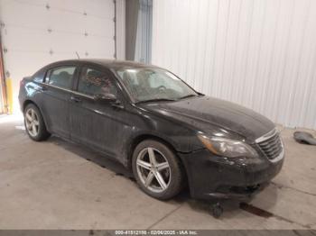  Salvage Chrysler 200