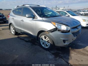  Salvage Hyundai TUCSON