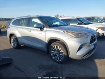  Salvage Toyota Highlander