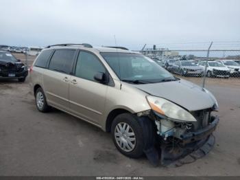  Salvage Toyota Sienna