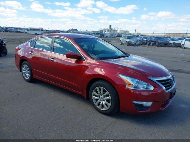  Salvage Nissan Altima