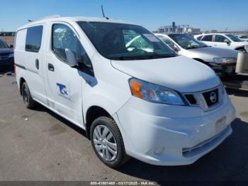  Salvage Nissan Nv