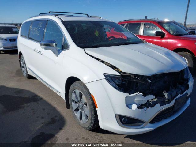  Salvage Chrysler Pacifica