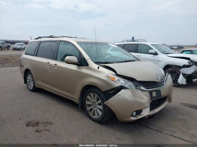  Salvage Toyota Sienna