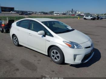  Salvage Toyota Prius