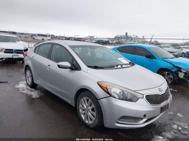  Salvage Kia Forte