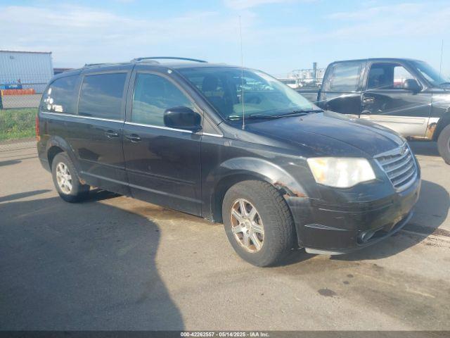  Salvage Chrysler Town & Country