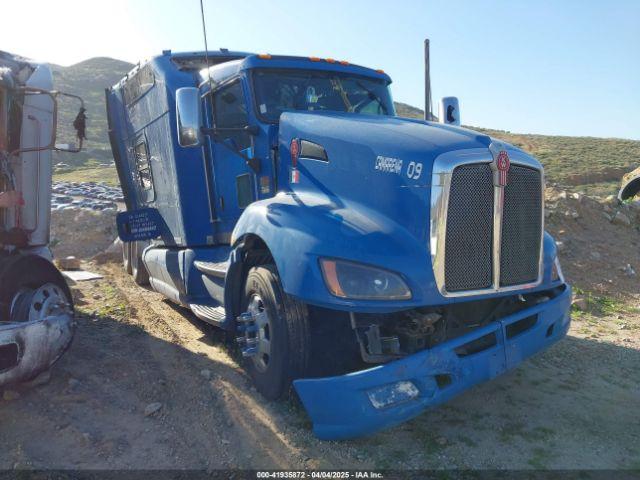  Salvage Kenworth Construction