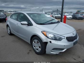  Salvage Kia Forte