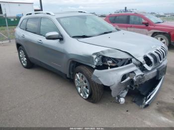 Salvage Jeep Cherokee