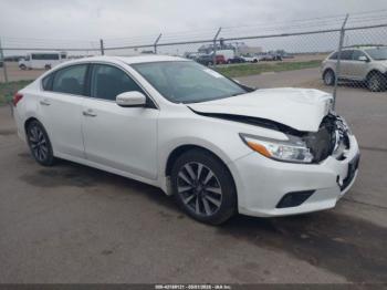  Salvage Nissan Altima