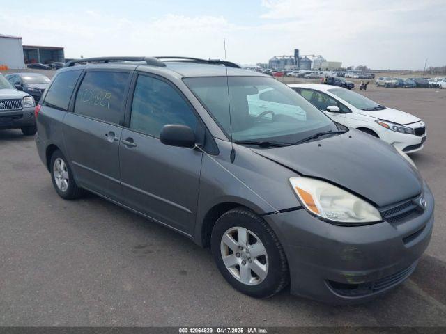  Salvage Toyota Sienna