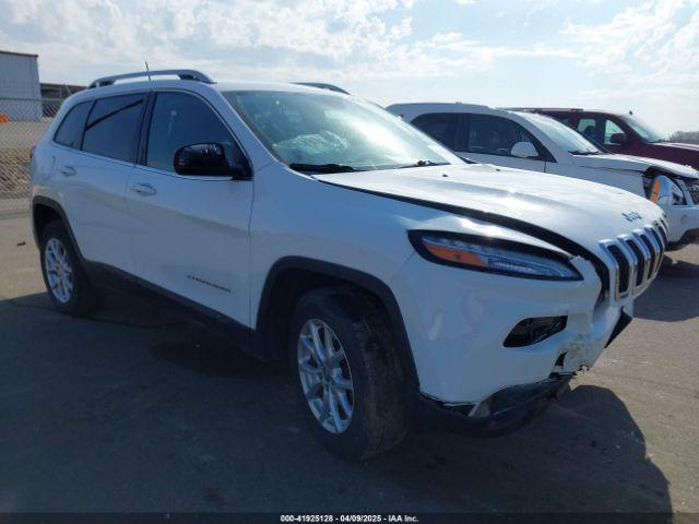  Salvage Jeep Cherokee