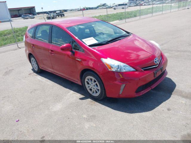  Salvage Toyota Prius v