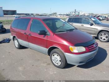 Salvage Toyota Sienna