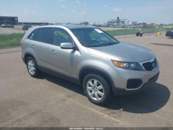  Salvage Kia Sorento
