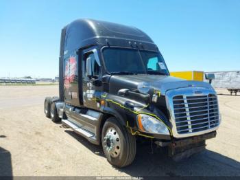  Salvage Freightliner Cascadia 125