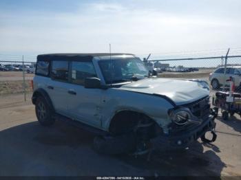  Salvage Ford Bronco