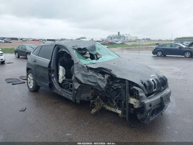  Salvage Jeep Cherokee