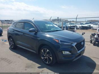  Salvage Hyundai TUCSON